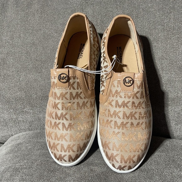 Michael Kors Noa Tan Slip On Monogram Shoes - Picture 2 of 9